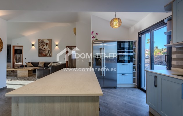 Sale - Villa -
San Miguel de Abona - Amarilla Golf