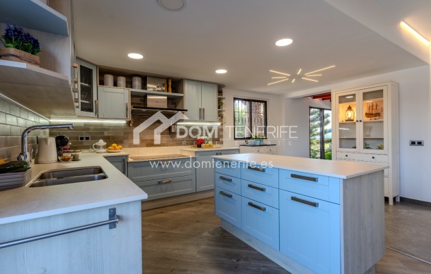 Sale - Villa -
San Miguel de Abona - Amarilla Golf