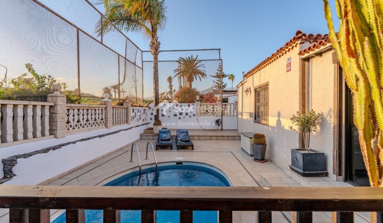 Sale - Villa -
San Miguel de Abona - Amarilla Golf