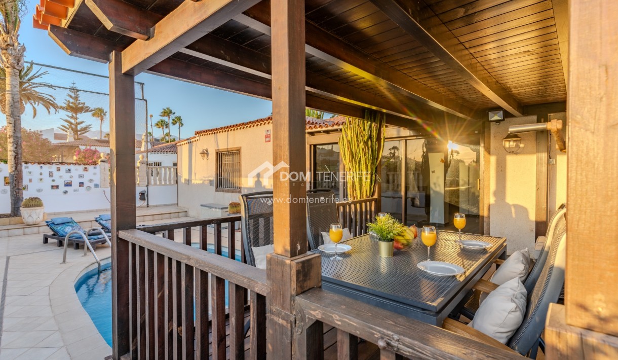 Sale - Villa -
San Miguel de Abona - Amarilla Golf