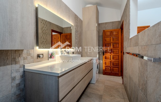 Sale - Villa -
San Miguel de Abona - Amarilla Golf