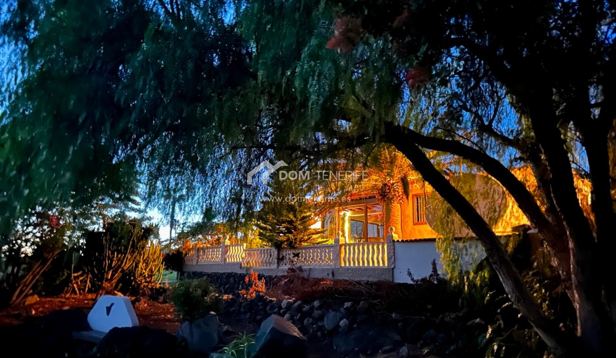 Sale - Villa -
San Miguel de Abona - Amarilla Golf