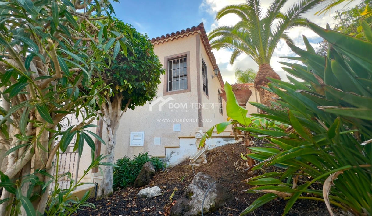 Sale - Villa -
San Miguel de Abona - Amarilla Golf