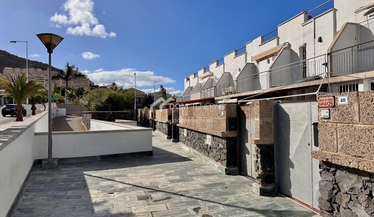 Alquiler a largo plazo - Chalet adosado -
Adeje - El Madroñal