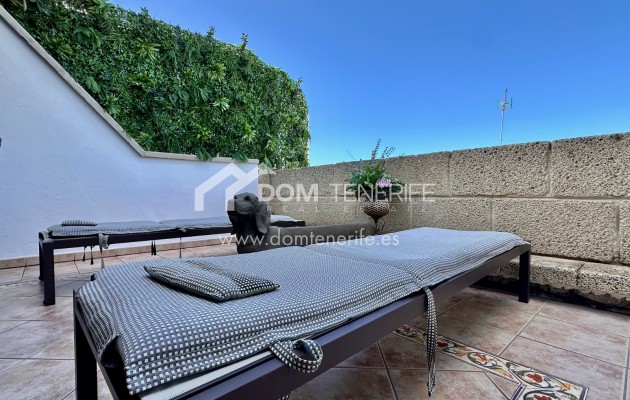 Alquiler a largo plazo - Chalet adosado -
Adeje - El Madroñal