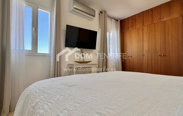 Alquiler a largo plazo - Chalet adosado -
Adeje - El Madroñal