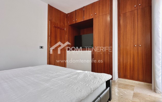 Alquiler a largo plazo - Chalet adosado -
Adeje - El Madroñal