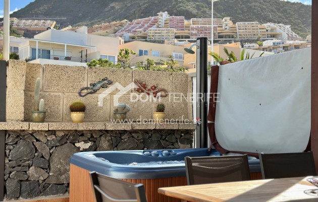 Alquiler a largo plazo - Chalet adosado -
Adeje - El Madroñal