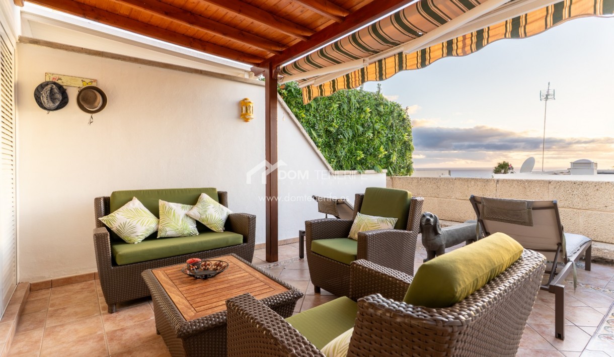 Alquiler a largo plazo - Chalet adosado -
Adeje - El Madroñal