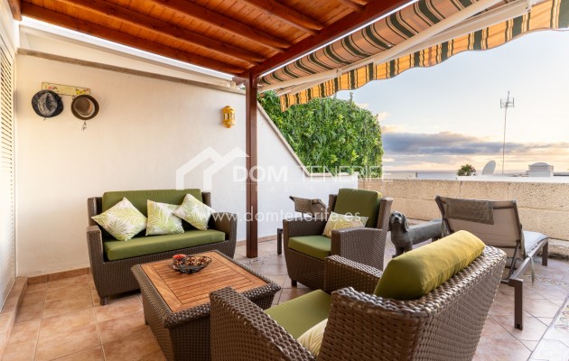 Alquiler a largo plazo - Chalet adosado -
Adeje - El Madroñal