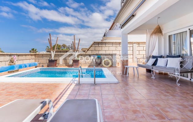 Sale - Semi-detached house -
Adeje - El Madroñal