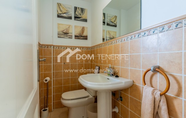 Sale - Semi-detached house -
Adeje - El Madroñal