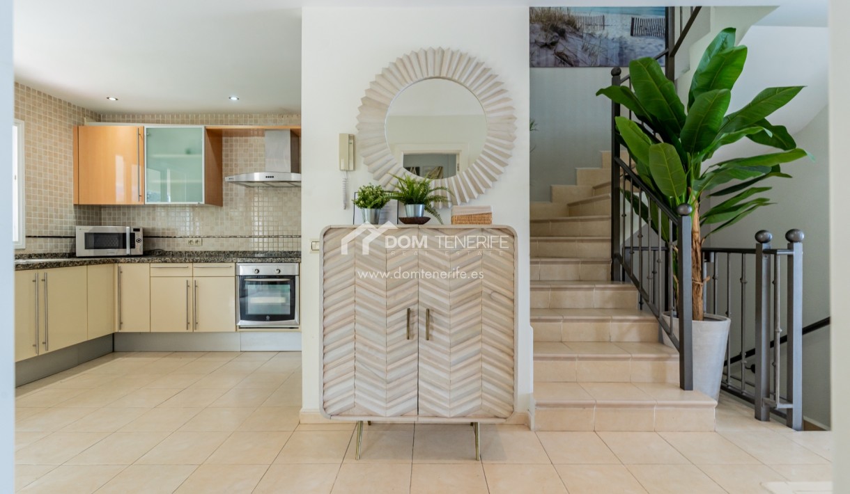 Sale - Semi-detached house -
Adeje - El Madroñal