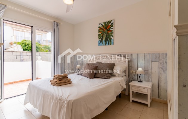 Sale - Semi-detached house -
Adeje - El Madroñal
