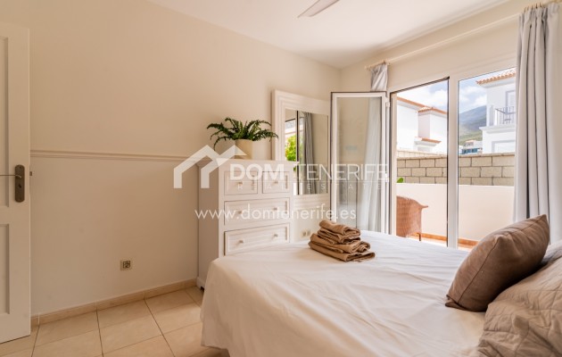 Sale - Semi-detached house -
Adeje - El Madroñal