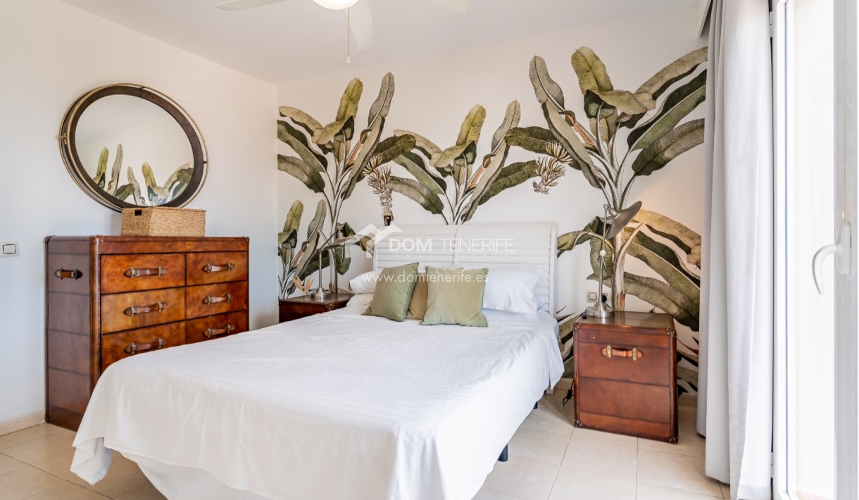 Sale - Semi-detached house -
Adeje - El Madroñal