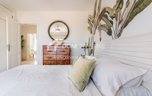 Sale - Semi-detached house -
Adeje - El Madroñal