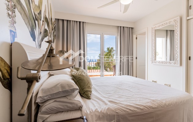 Sale - Semi-detached house -
Adeje - El Madroñal
