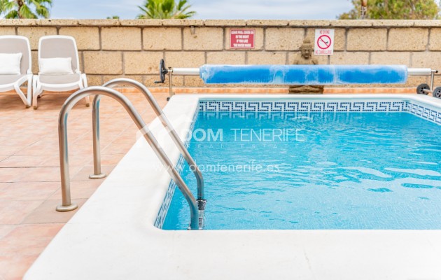 Sale - Semi-detached house -
Adeje - El Madroñal