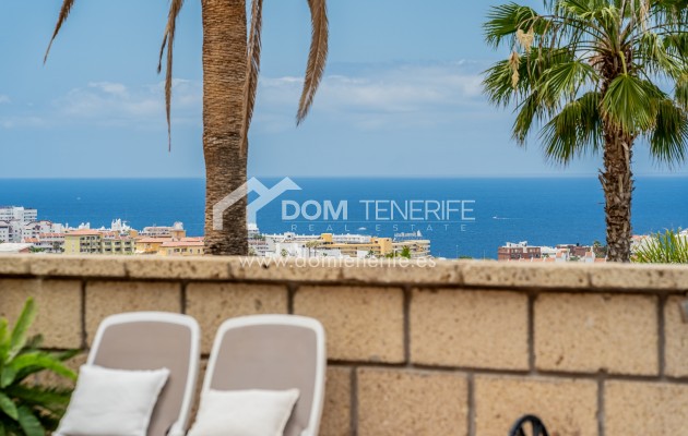 Sale - Semi-detached house -
Adeje - El Madroñal