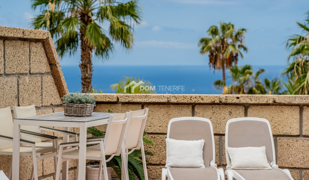 Sale - Semi-detached house -
Adeje - El Madroñal