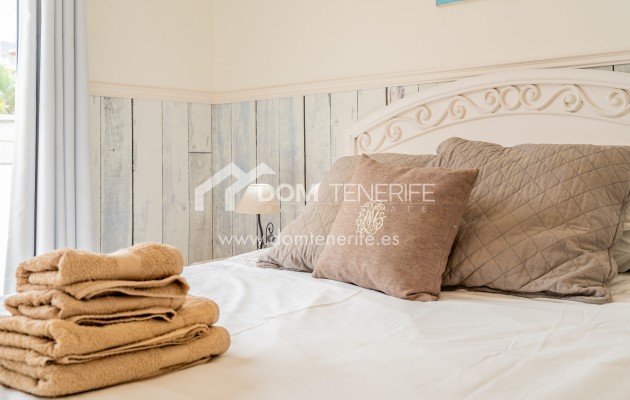 Sale - Semi-detached house -
Adeje - El Madroñal