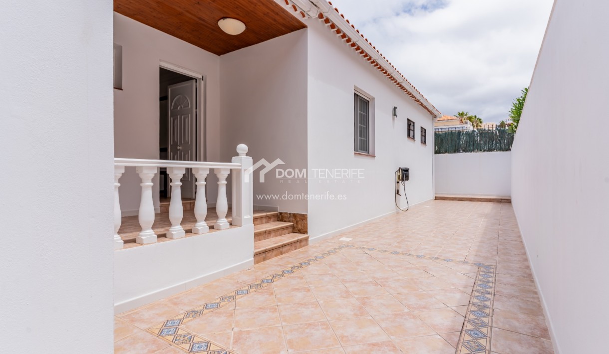 Venta - Chalet independiente -
Adeje - Callao Salvaje