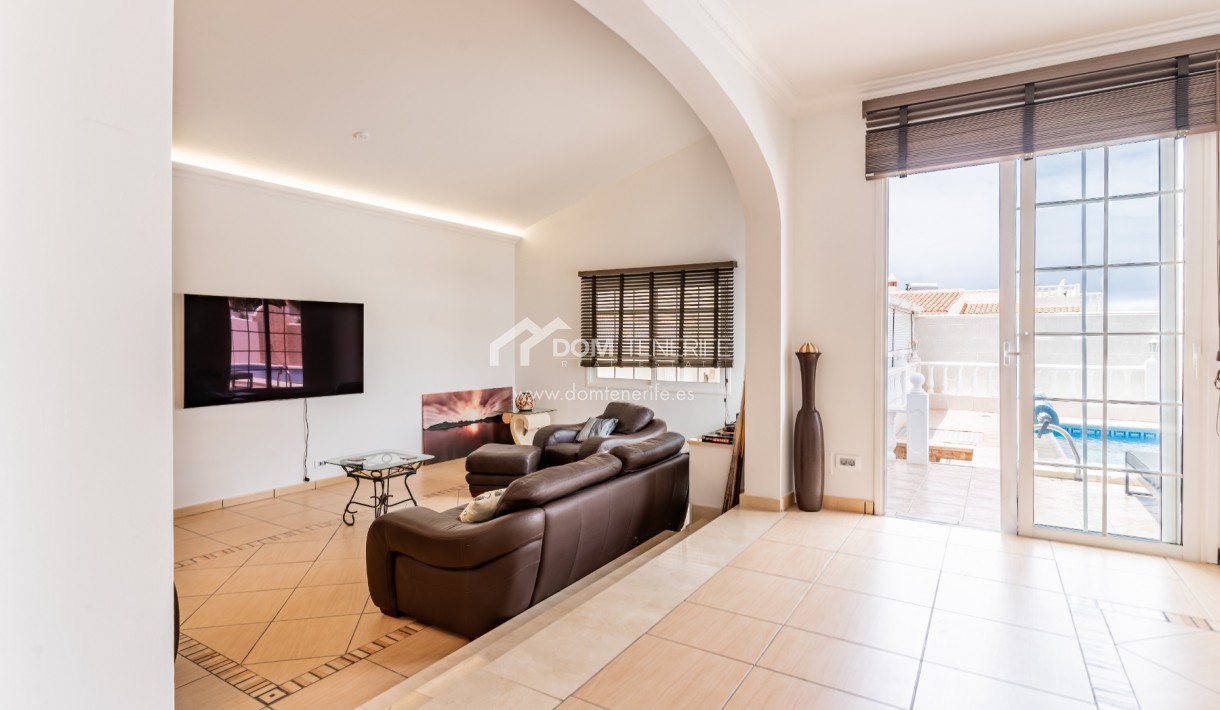 Venta - Chalet independiente -
Adeje - Callao Salvaje