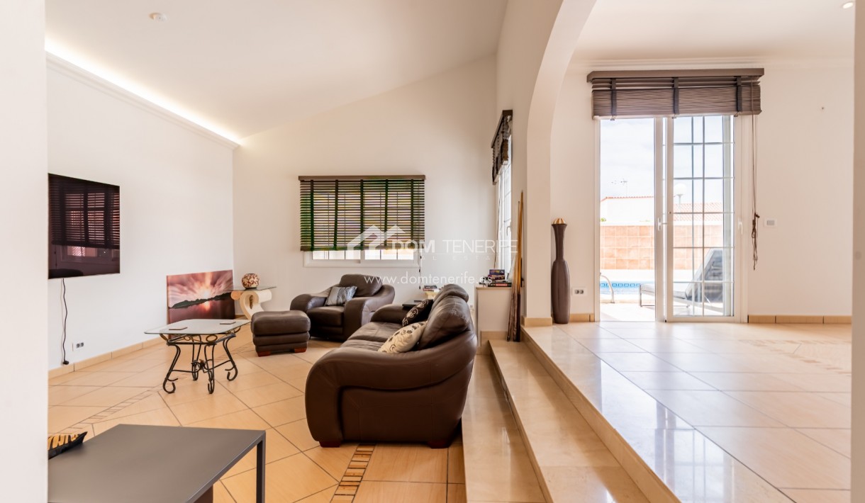 Venta - Chalet independiente -
Adeje - Callao Salvaje