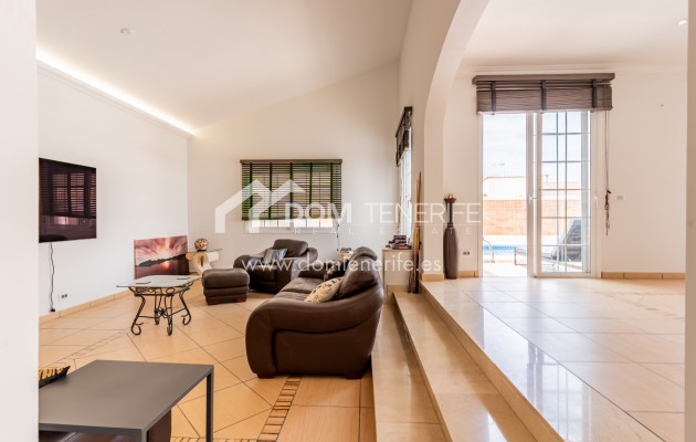 Venta - Chalet independiente -
Adeje - Callao Salvaje