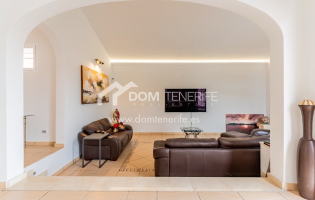 Venta - Chalet independiente -
Adeje - Callao Salvaje