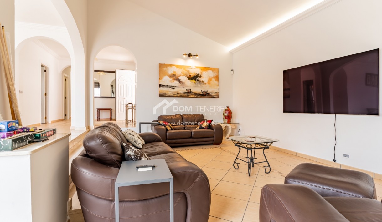 Venta - Chalet independiente -
Adeje - Callao Salvaje