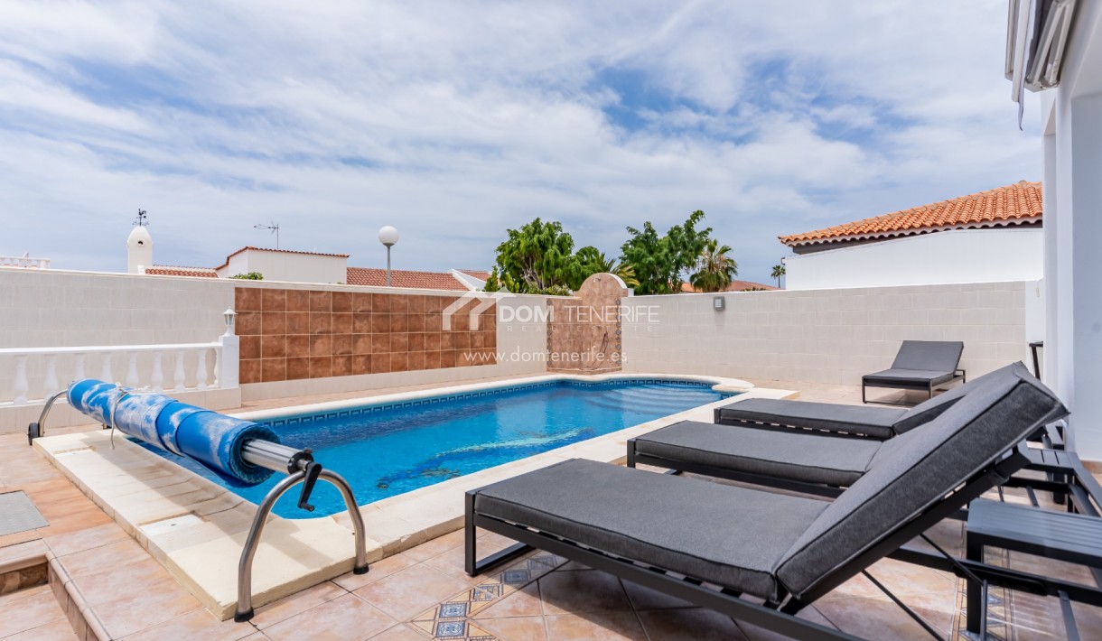 Venta - Chalet independiente -
Adeje - Callao Salvaje