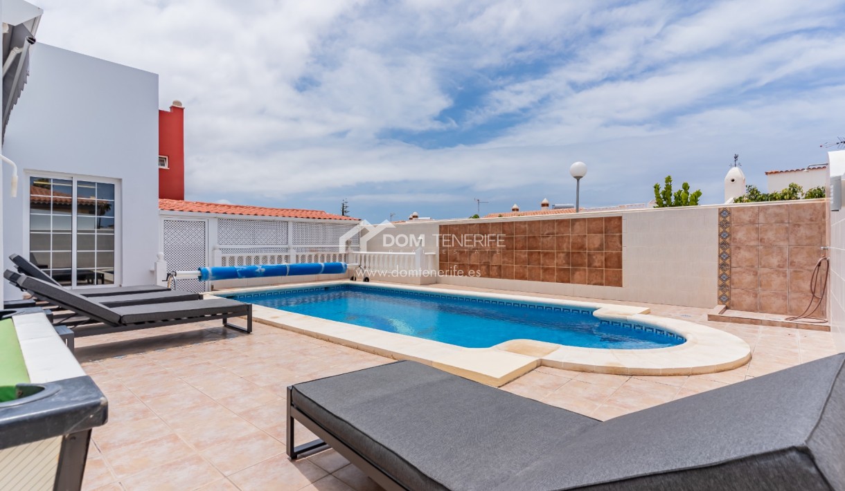 Venta - Chalet independiente -
Adeje - Callao Salvaje