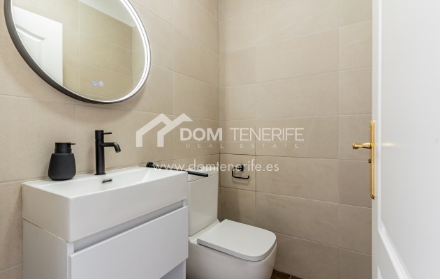 Venta - Chalet independiente -
Adeje - Callao Salvaje