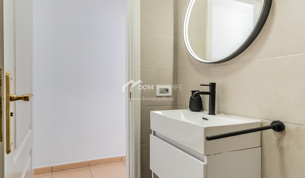 Venta - Chalet independiente -
Adeje - Callao Salvaje