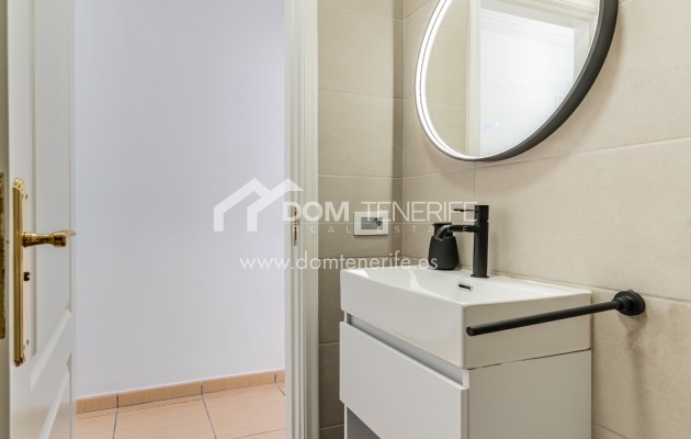 Venta - Chalet independiente -
Adeje - Callao Salvaje
