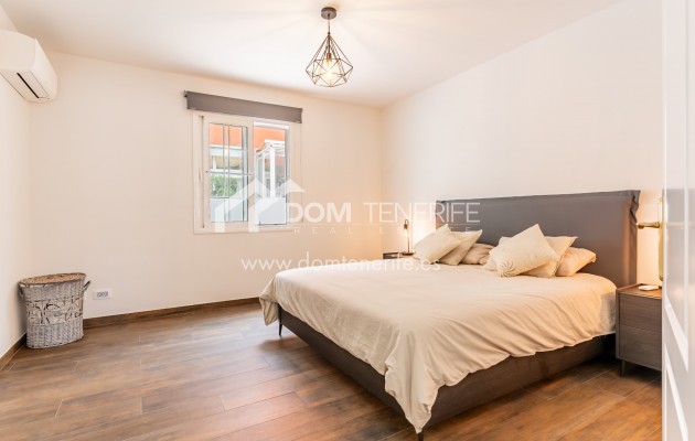 Venta - Chalet independiente -
Adeje - Callao Salvaje