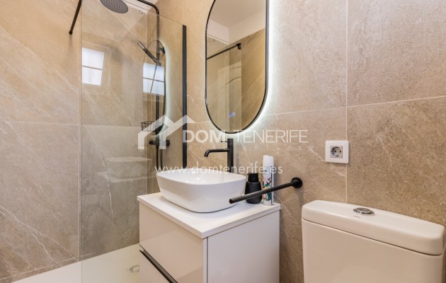 Venta - Chalet independiente -
Adeje - Callao Salvaje