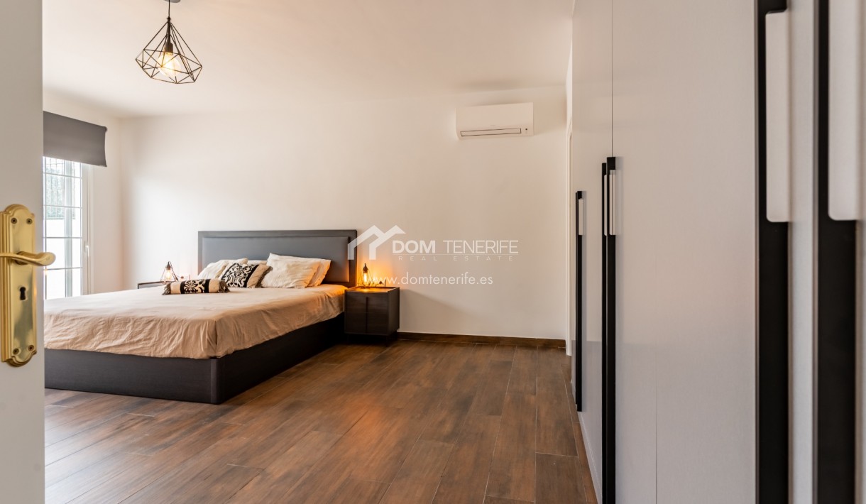 Venta - Chalet independiente -
Adeje - Callao Salvaje