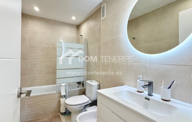 Sale - Apartment -
Adeje - El Madroñal