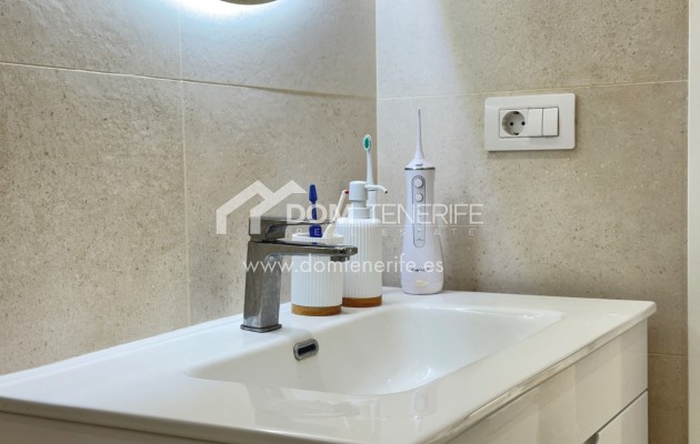 Sale - Apartment -
Adeje - El Madroñal