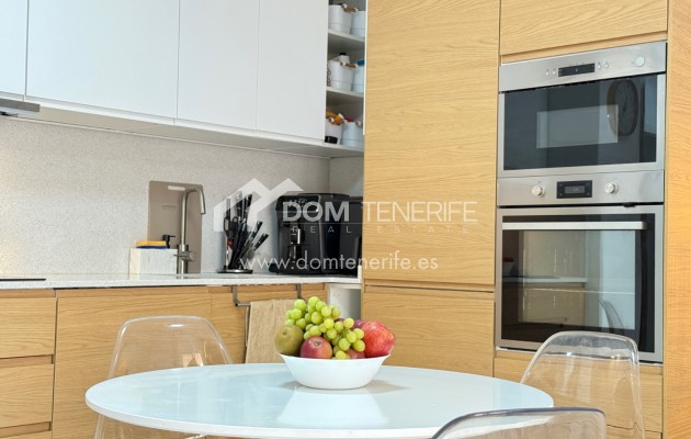 Sale - Apartment -
Adeje - El Madroñal