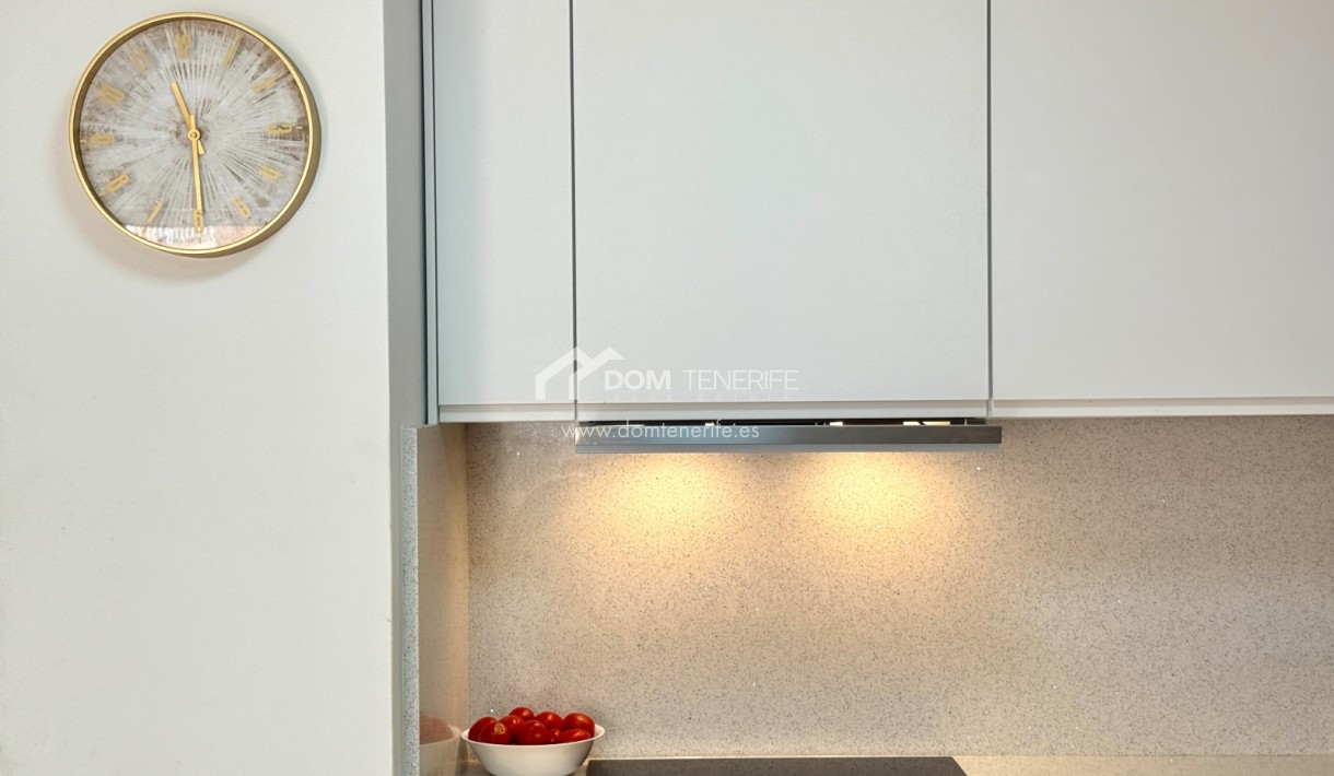 Sale - Apartment -
Adeje - El Madroñal
