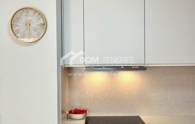 Sale - Apartment -
Adeje - El Madroñal