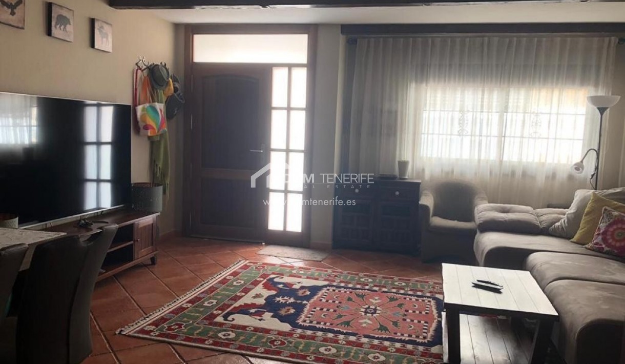 Long term rent - Townhouse -
Guía de Isora  - Alcalá