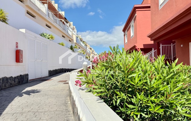 Sale - Apartment -
Arona - Chayofa