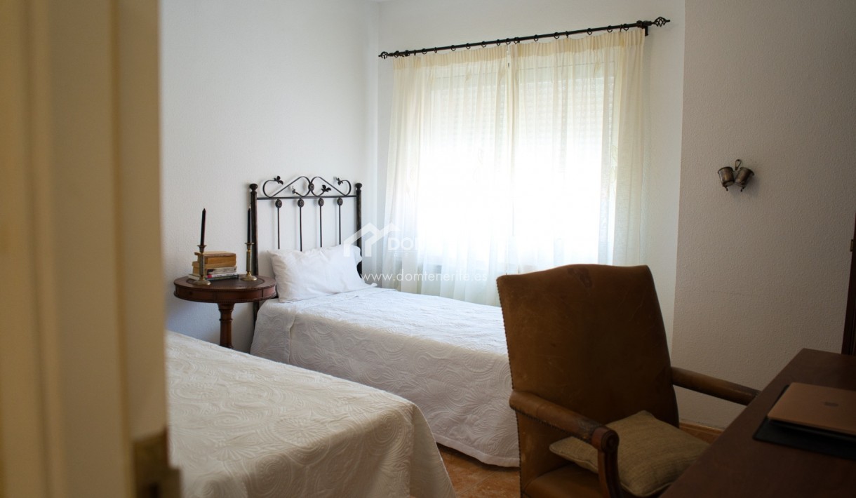Revente - Maison de ville -
Adeje - Roque del Conde