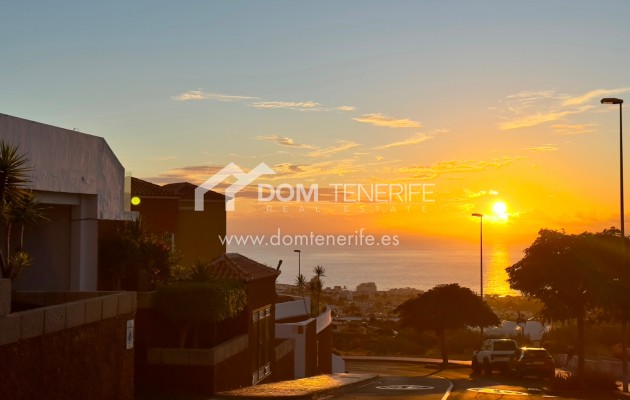 Revente - Maison de ville -
Adeje - Roque del Conde