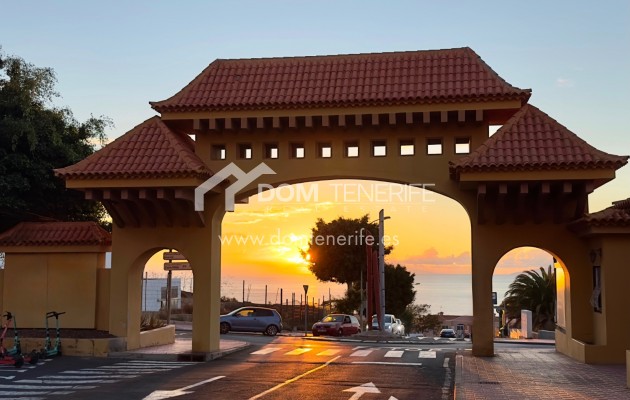 Revente - Maison de ville -
Adeje - Roque del Conde